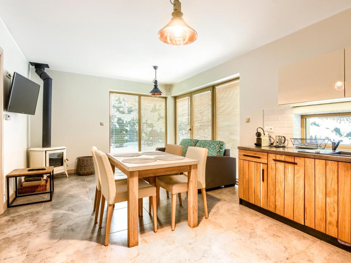 Mazursko - Komfortowe Apartamenty Nad Jeziorem, Sauna, Kominki Na Parterze Kretowiny Exterior photo