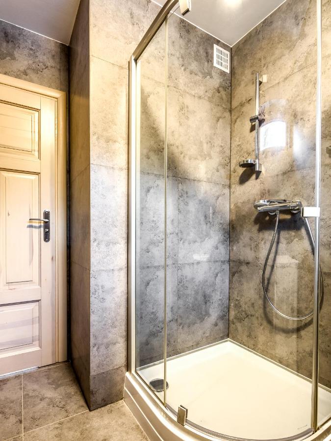 Mazursko - Komfortowe Apartamenty Nad Jeziorem, Sauna, Kominki Na Parterze Kretowiny Exterior photo